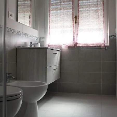 La Perla Konukevi La Spezia