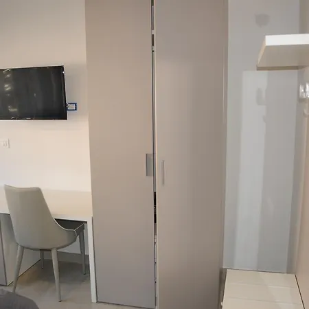 拉佩尔拉住宿加早餐旅馆 招待所