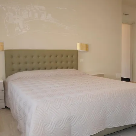 拉佩尔拉住宿加早餐旅馆